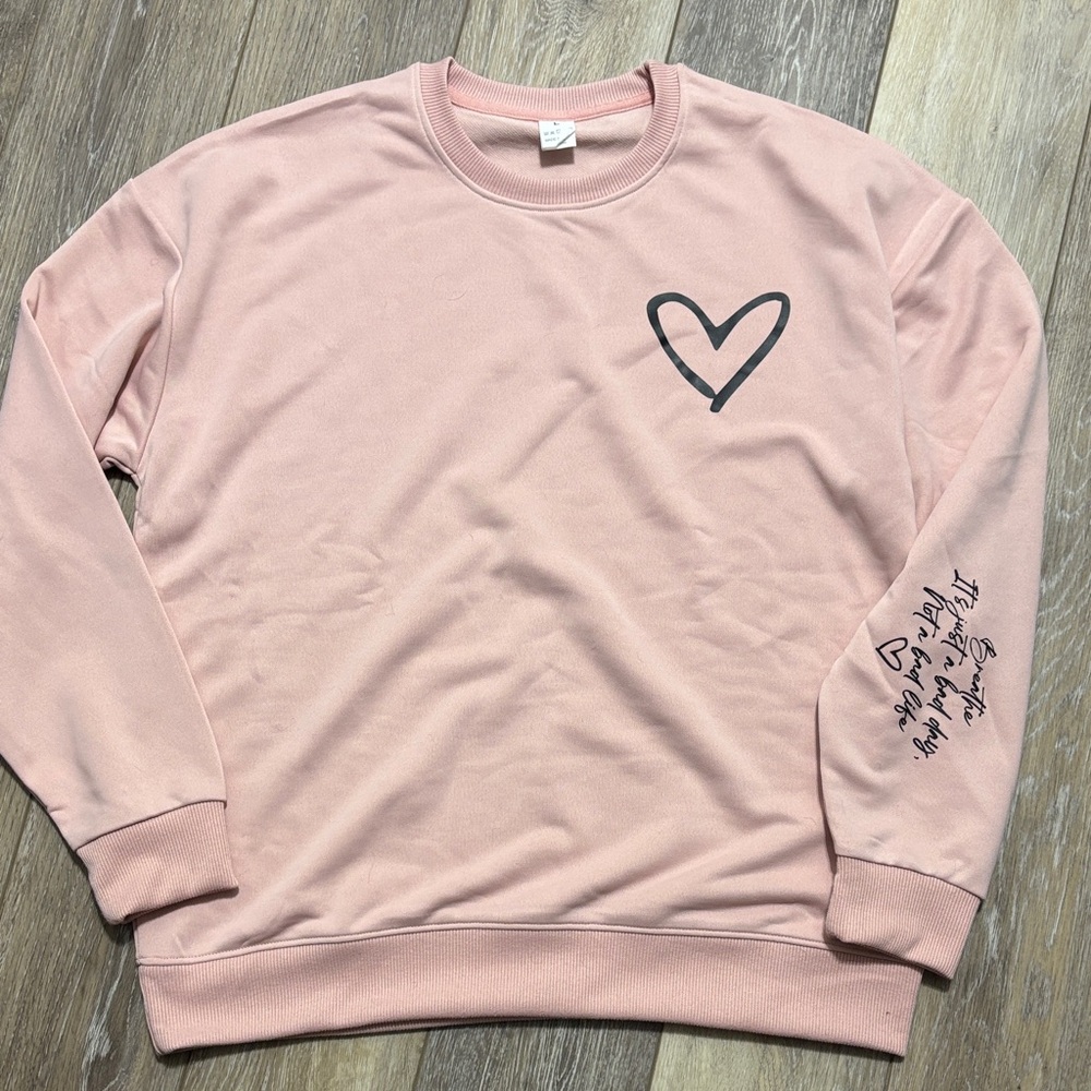 Pink Heart Graphic Sweatshirt size large